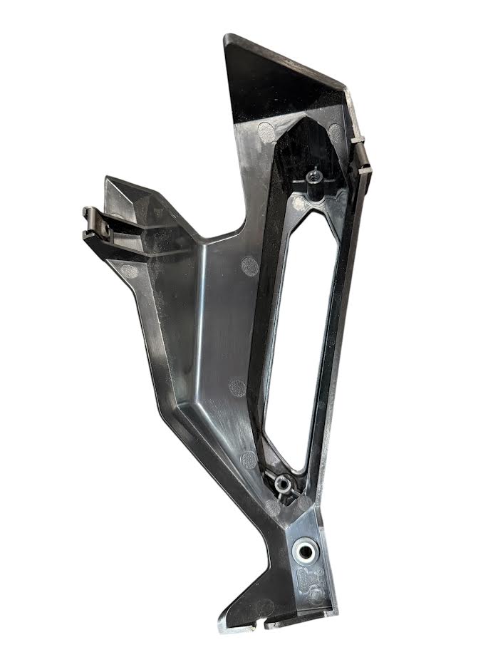 09495005 – Right-Hand Bezel (RH) – Ariens OEM