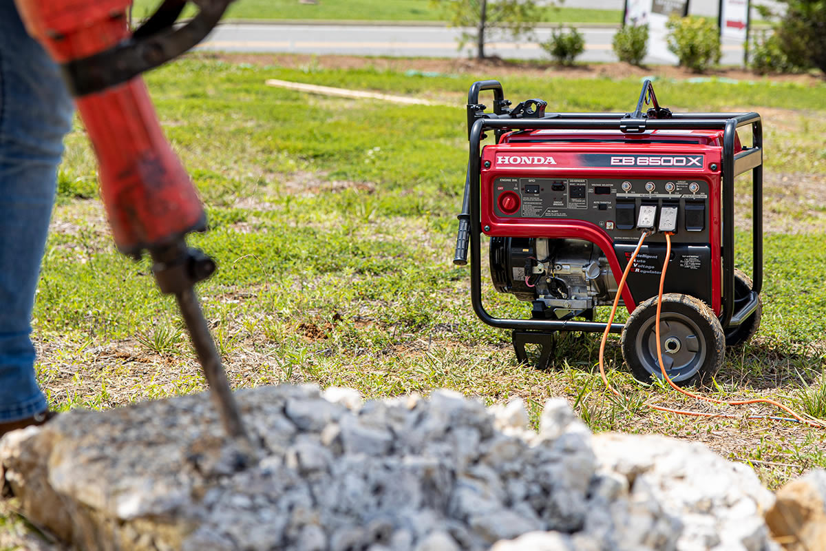 Honda EB6500 Generator – 6500W Industrial Portable Gas Generator | GX390 Engine | OSHA-Compliant