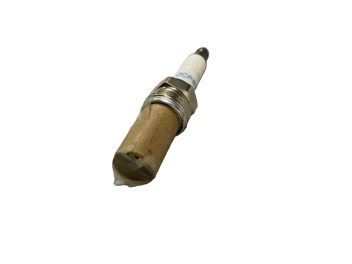 NGK DCPR7E Spark Plug – Genuine Replacement for Small Engines and Outdoor Power Equipment