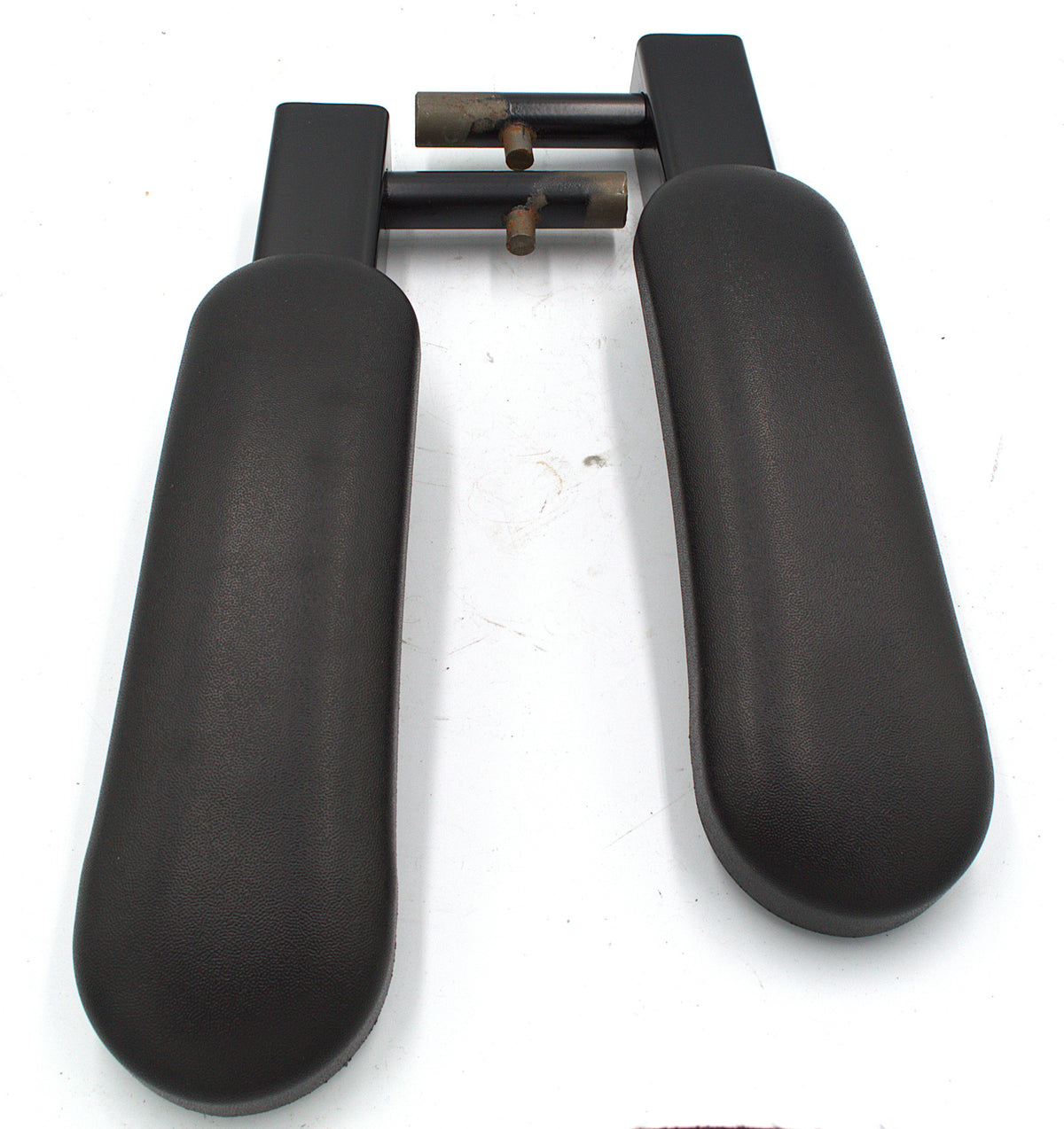 21800300 Armrest Kit | Ariens &amp; Gravely Poly Pad Armrests