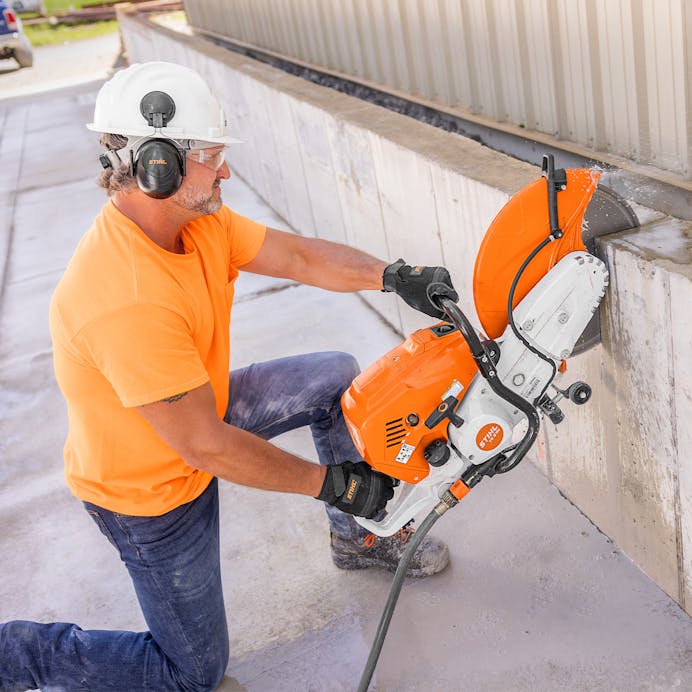 STIHL TS 910i Stihl Cutquik – 16” Professional Gas Cut-Off Saw (TS910i)