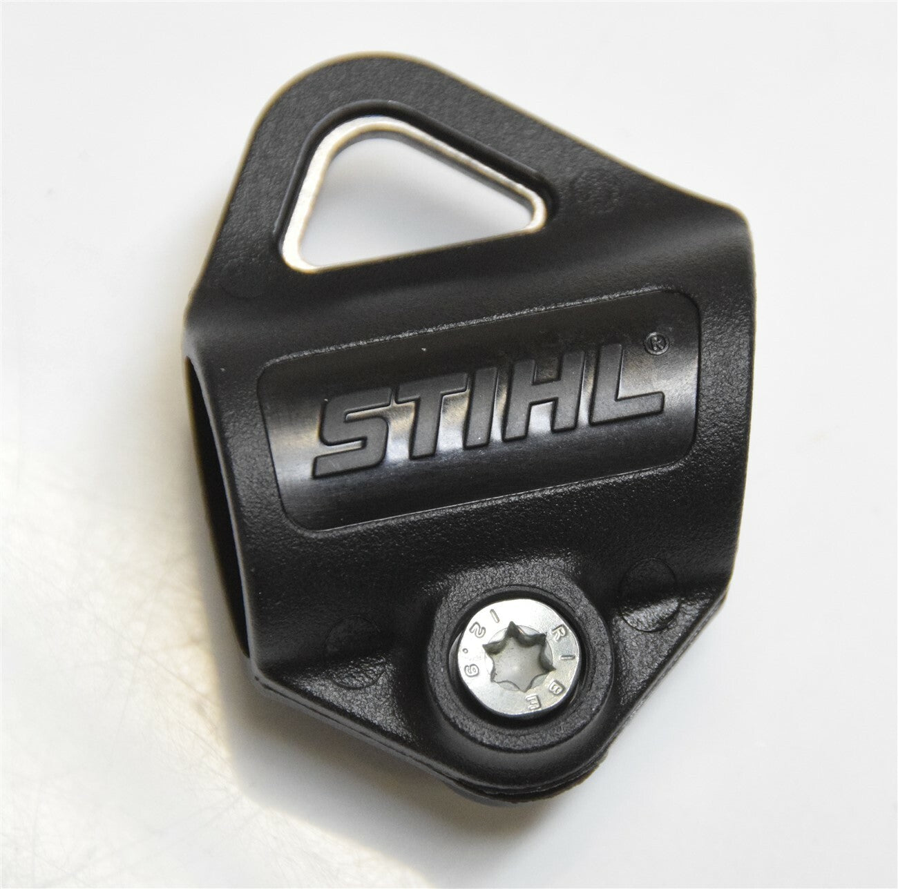 0000 790 8801 — STIHL Loop